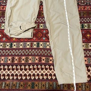 Mountain Hardwear Sz 14 tan trail pants.